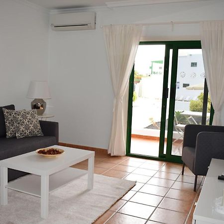 Playa Park 3 - 1 Bed - Ground Floor - Air-Con - Private Wi-Fi - Uk Tv Daire Puerto del Carmen  Dış mekan fotoğraf