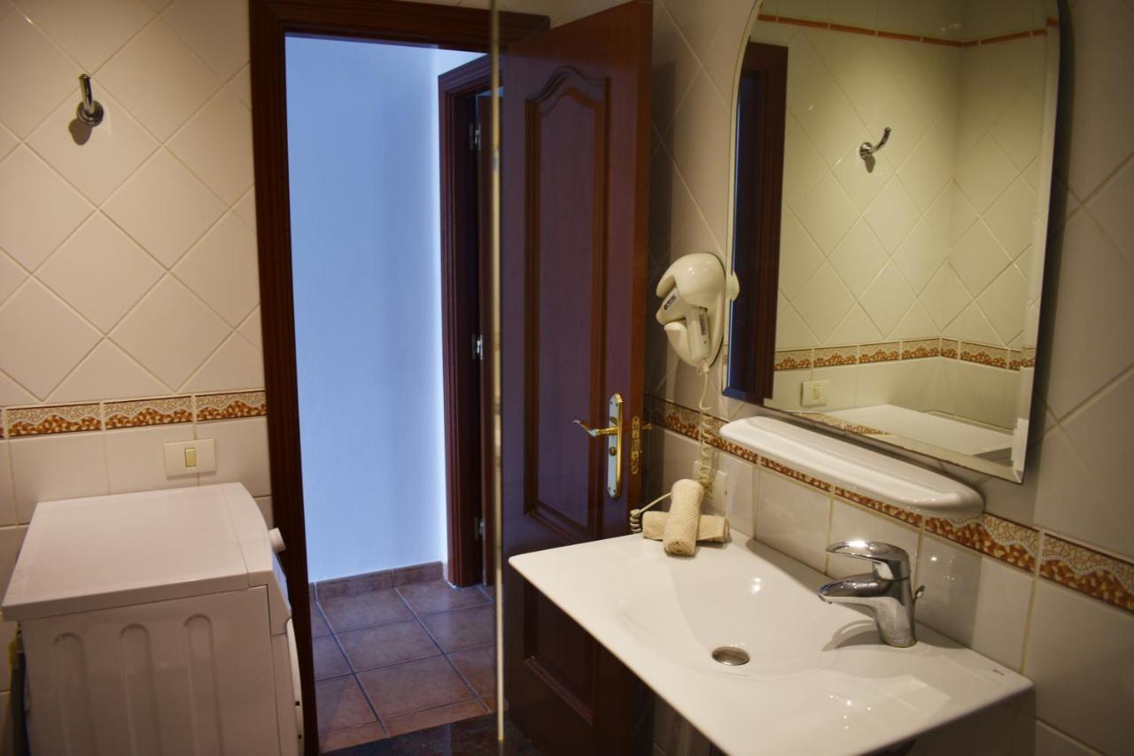 Playa Park 3 - 1 Bed - Ground Floor - Air-Con - Private Wi-Fi - Uk Tv Daire Puerto del Carmen  Dış mekan fotoğraf