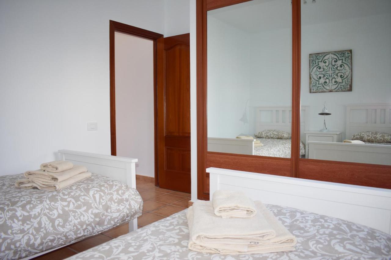 Playa Park 3 - 1 Bed - Ground Floor - Air-Con - Private Wi-Fi - Uk Tv Daire Puerto del Carmen  Dış mekan fotoğraf